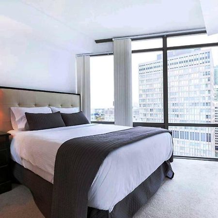 Altitude Suites Bay Street - Holiday Bonus - Free Parking Toronto Buitenkant foto