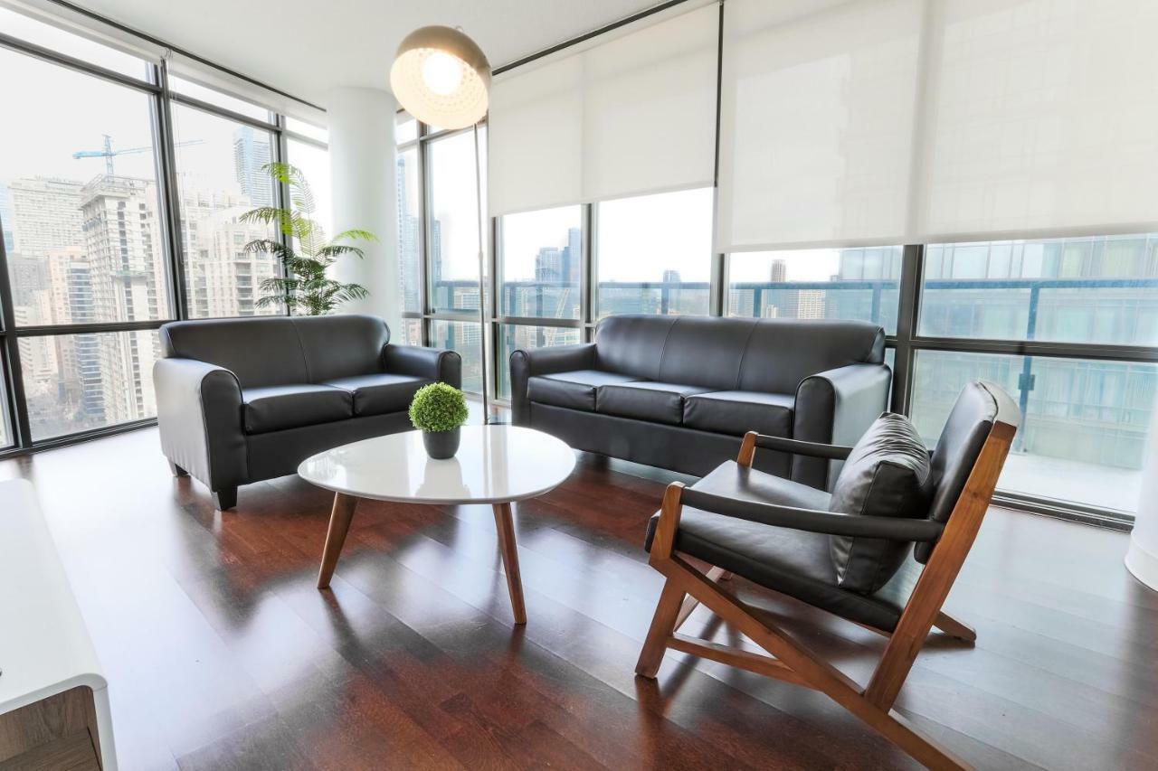 Altitude Suites Bay Street - Holiday Bonus - Free Parking Toronto Buitenkant foto