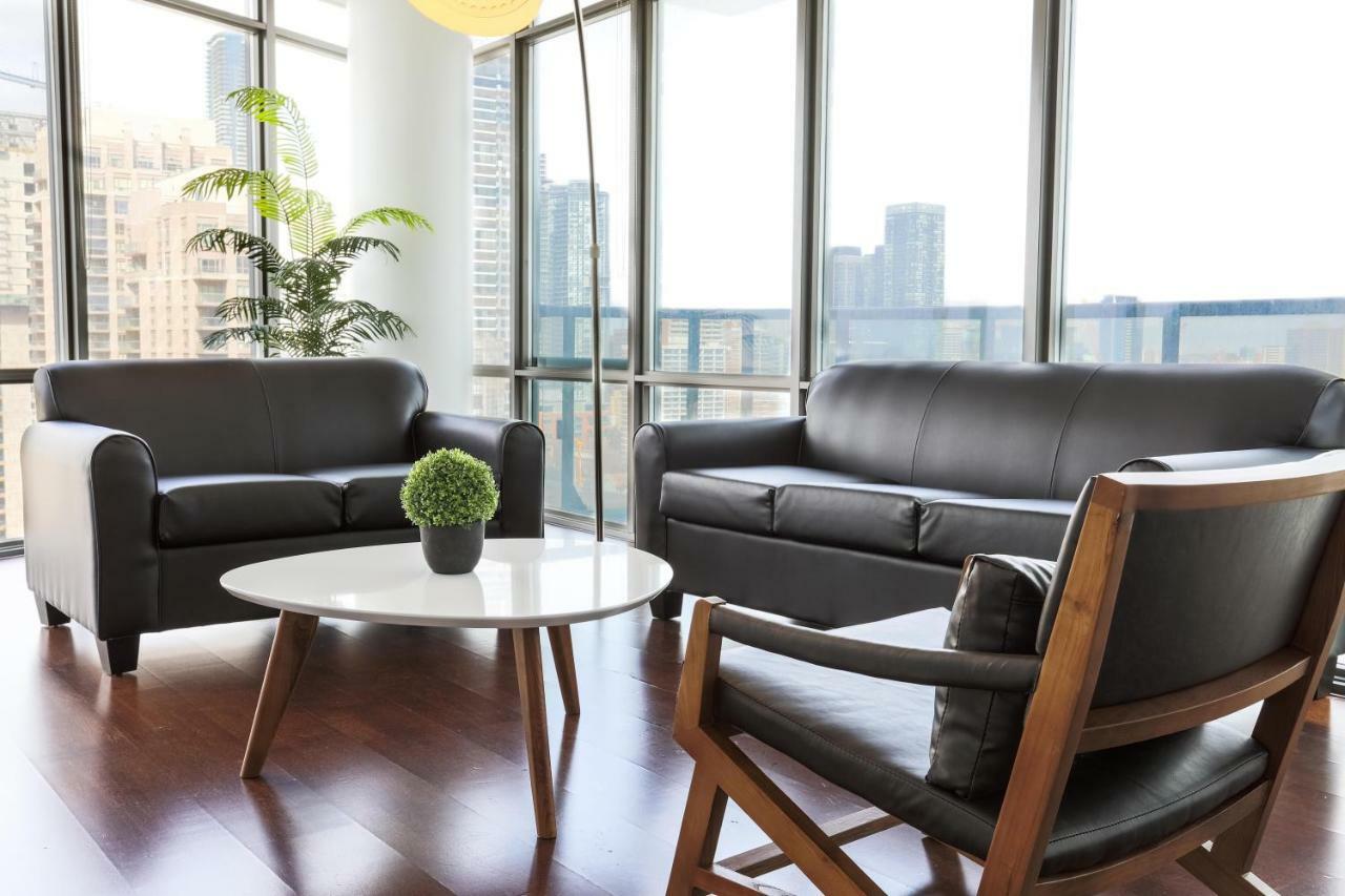 Altitude Suites Bay Street - Holiday Bonus - Free Parking Toronto Buitenkant foto