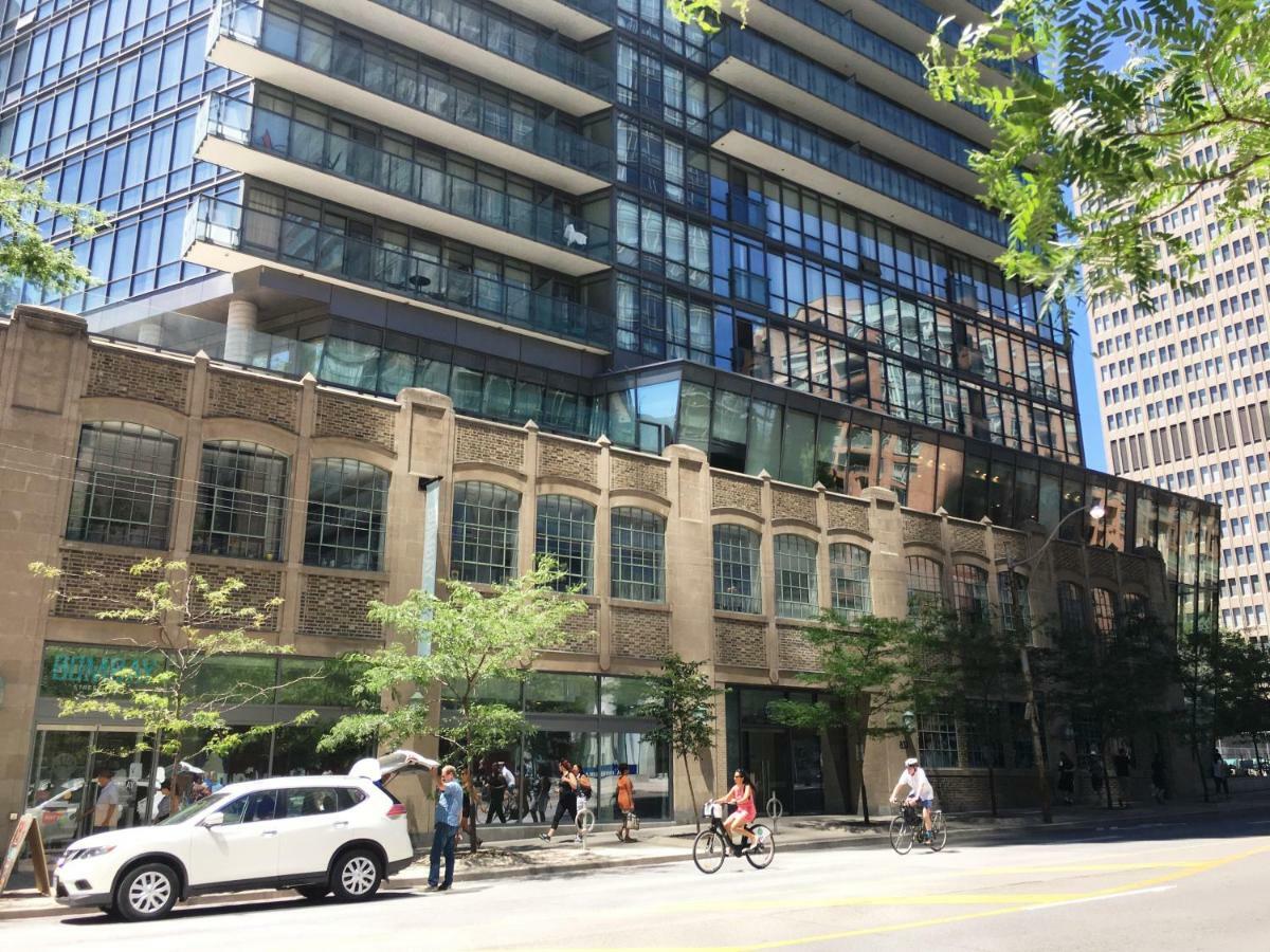 Altitude Suites Bay Street - Holiday Bonus - Free Parking Toronto Buitenkant foto