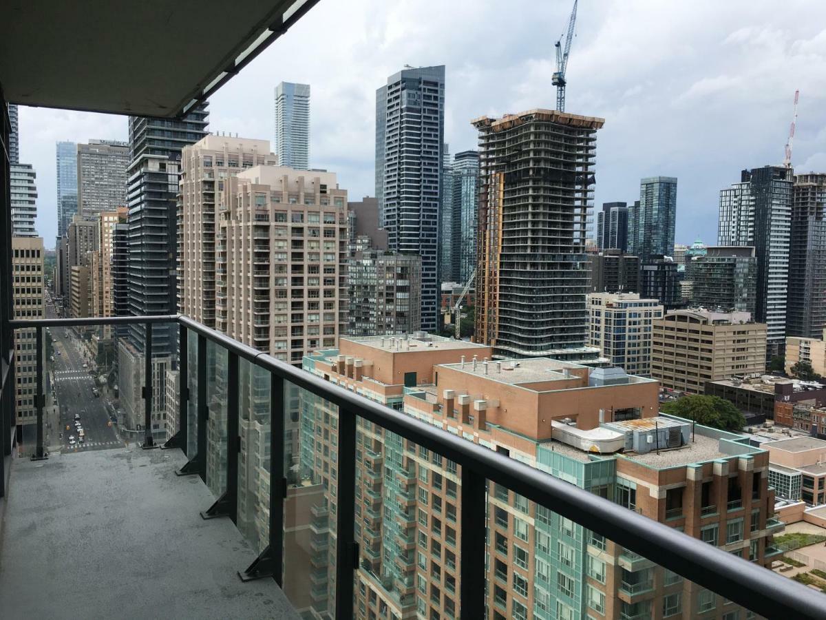 Altitude Suites Bay Street - Holiday Bonus - Free Parking Toronto Buitenkant foto